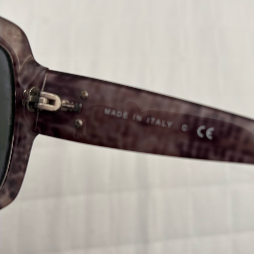CHANEL Black Sunglasses with Silver Logo - Picture 5 of 6